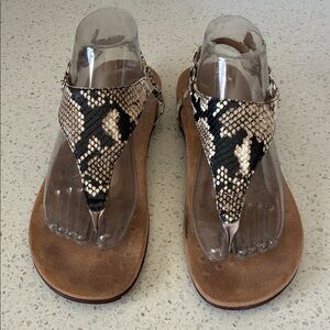 Vionic Brown and Black Snake-Print Thong Sandals